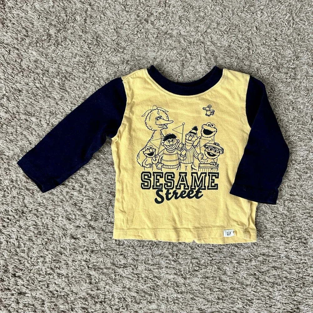 Baby Gap I Sesame Street Friends Outfit I Sweatpant & Baseball Tee I 6-12 Months